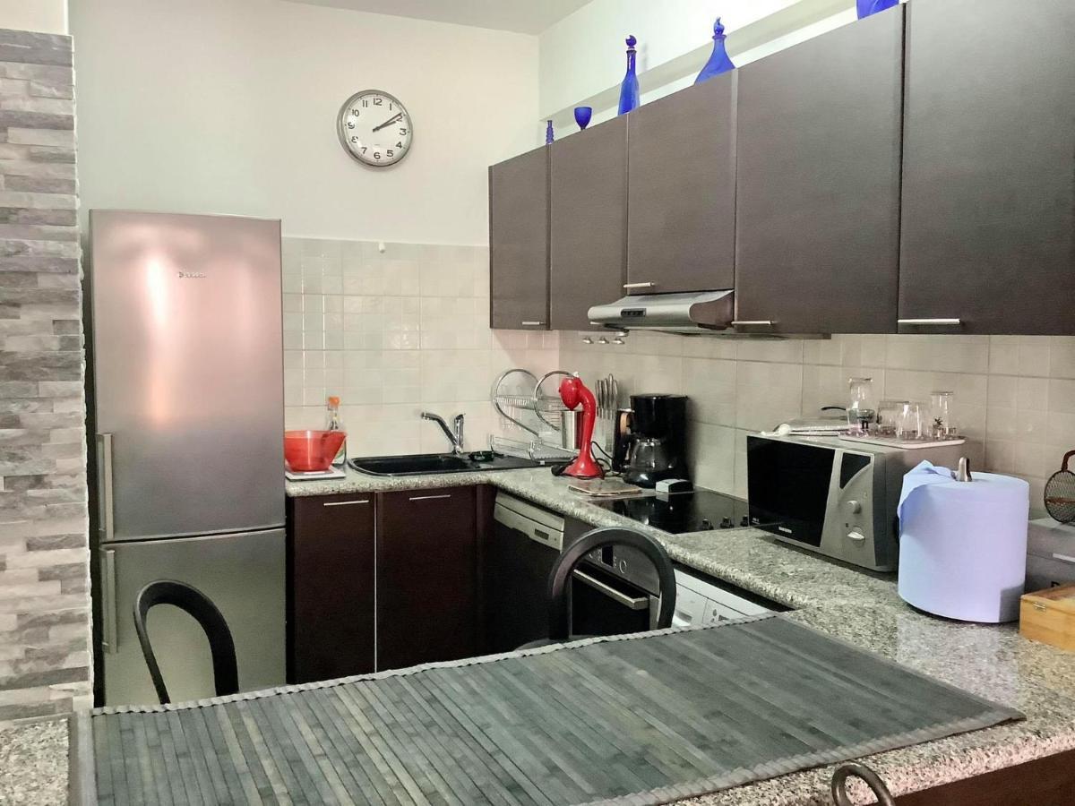 Nice Freshly Renovated Sea-view Appartement *